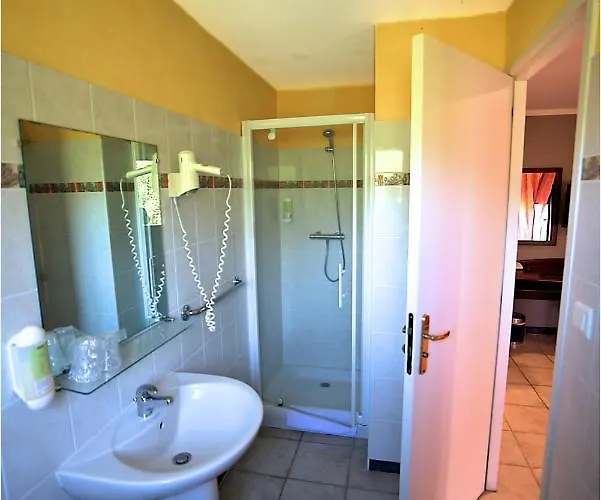 オーベルジュ デ ドゥー ソルー ホテル