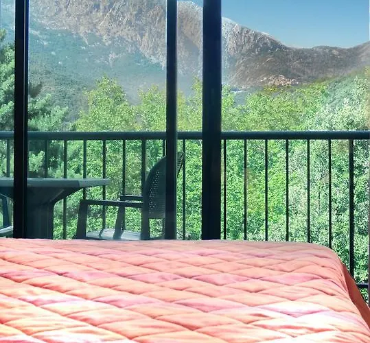 ホテル オーベルジュ デ ドゥー ソルー