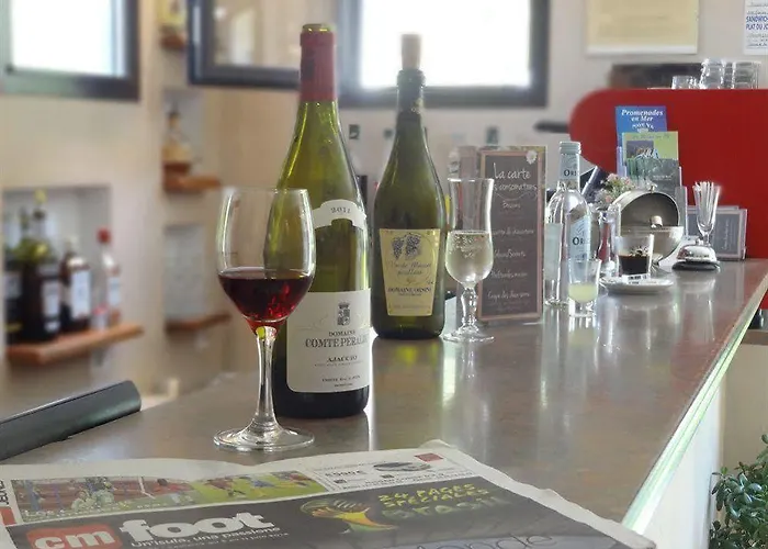 オーベルジュ デ ドゥー ソルー ホテル バン・ド・ガーニョ