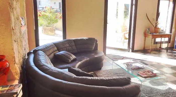 オーベルジュ デ ドゥー ソルー 2*