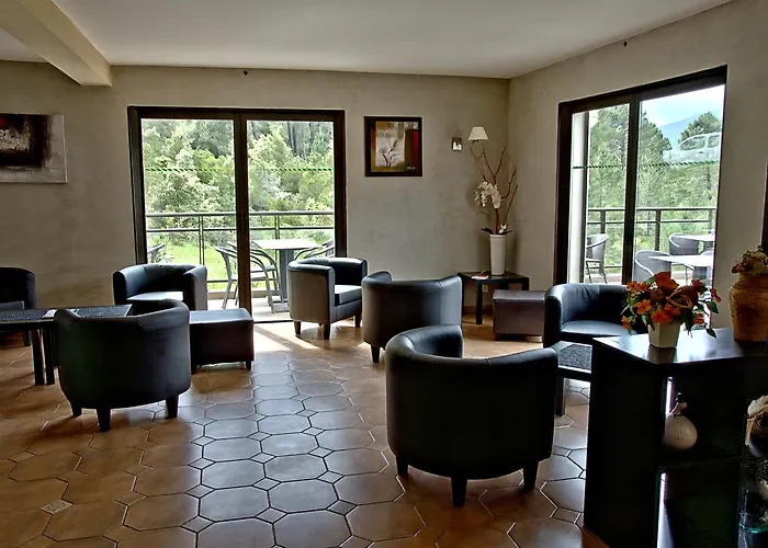 オーベルジュ デ ドゥー ソルー 2* バン・ド・ガーニョ